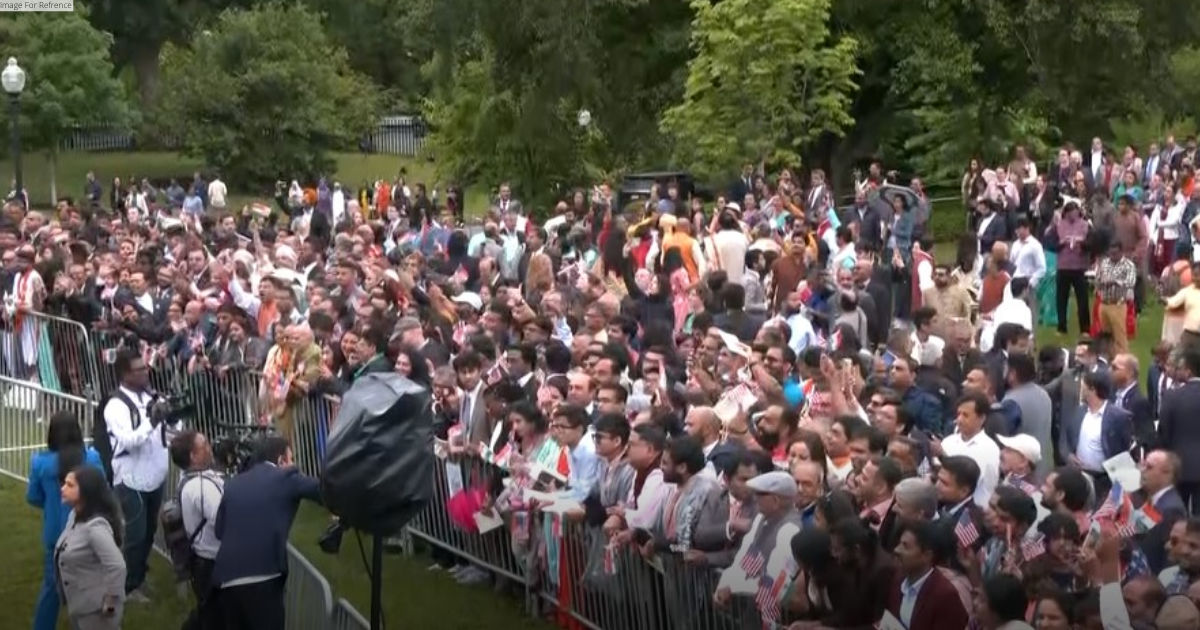 US: Huge crowd gathers outside White House to welcome PM Modi
